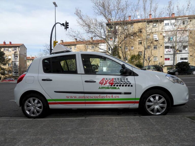Auto Escuela 4X4