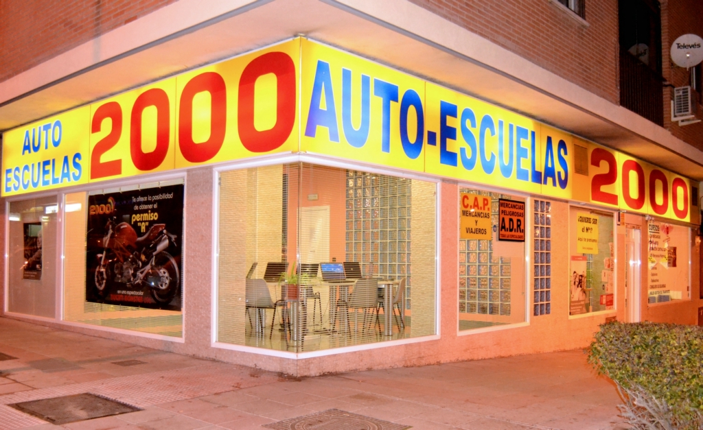 AUTOESCUELA 2000 CHAMBER&Iacute;