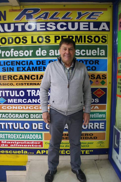 Autoescuela Jes&uacute;s Molina S.L.