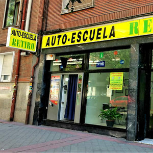 Autoescuela Retiro | Plaza San Juan de la Cruz