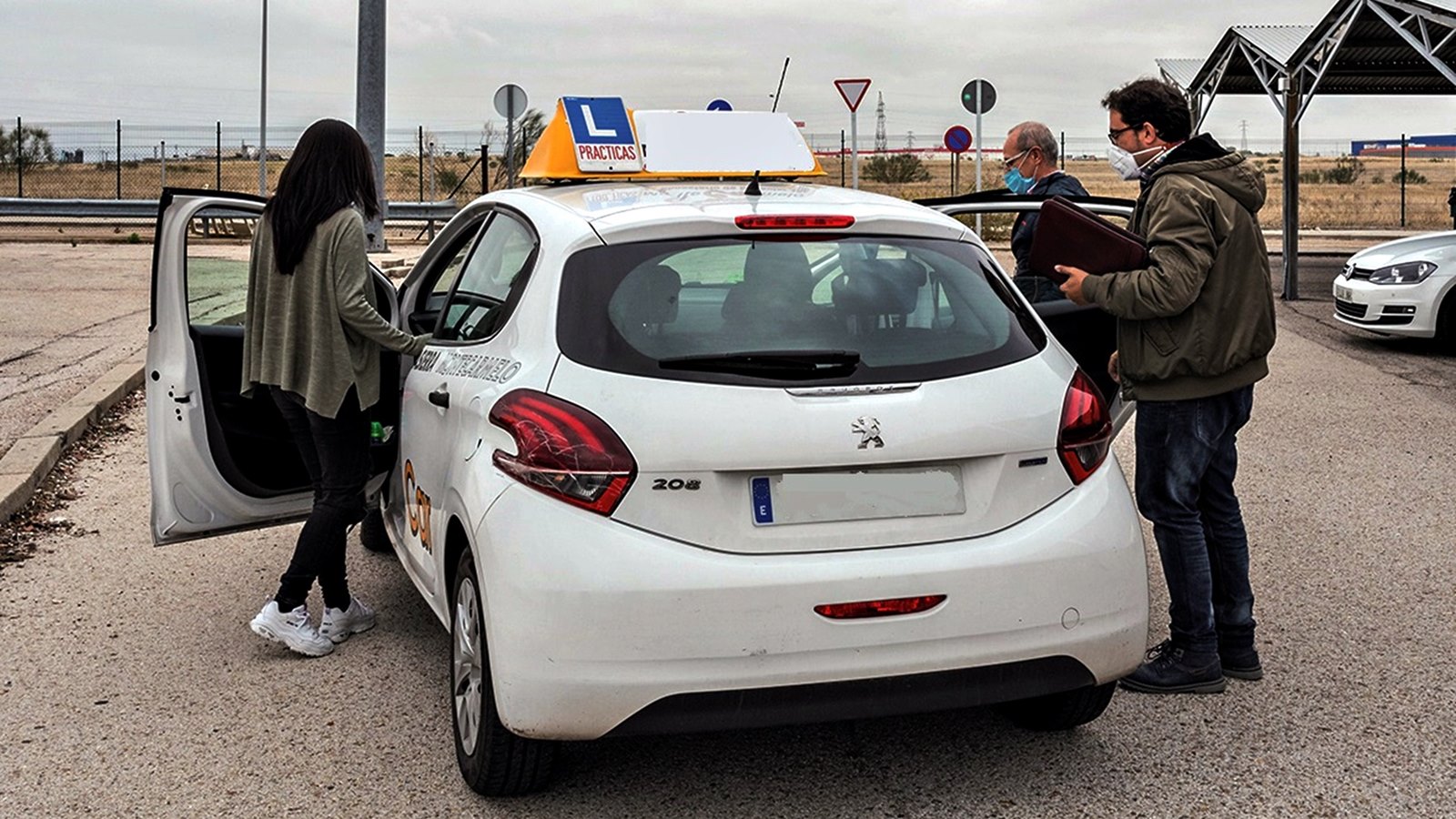 Consulta DGT: Guía Integral para Prepararte y Aprobar con Éxito tu Examen de Conducir Consulta DGT: Guía Integral para Prepararte y Aprobar con Éxito tu Examen de Conducir