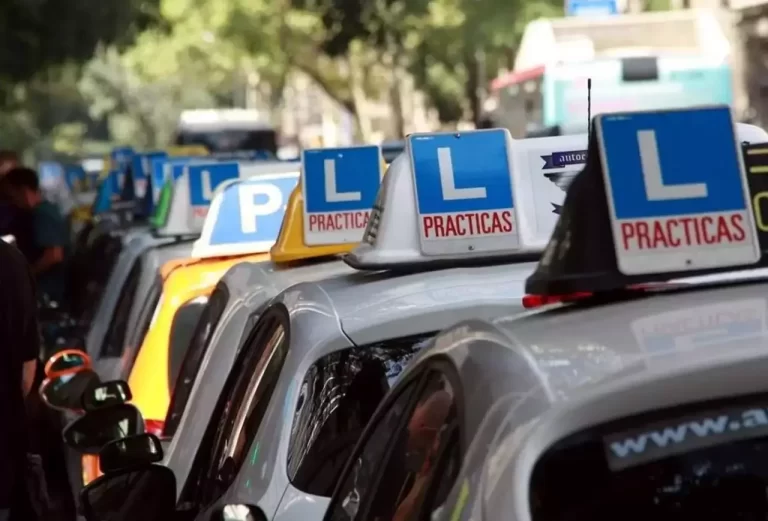 Las Mejores Autoescuelas de Algeciras: Tu Gu&iacute;a Definitiva para Aprender a Conducir de Manera Efectiva