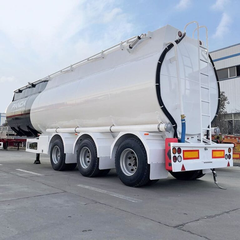 Desvelando el Misterio: Cu&aacute;ntos Litros de Combustible Puede Albergar un Cami&oacute;n Cisterna