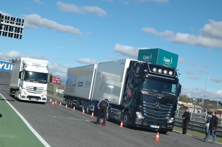 El Megacamión: Revolución en el Mundo del Transporte y su Impacto en la Formación de Conductores Profesionales El Megacamión: Revolución en el Mundo del Transporte y su Impacto en la Formación de Conductores Profesionales